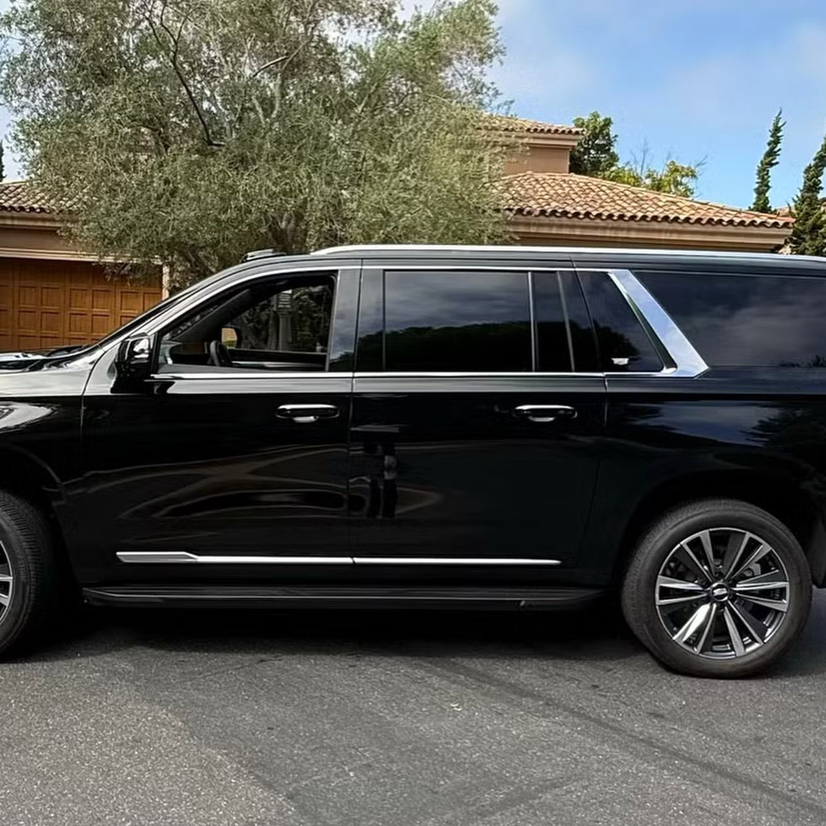 2025 Cadillac Escalade ESV